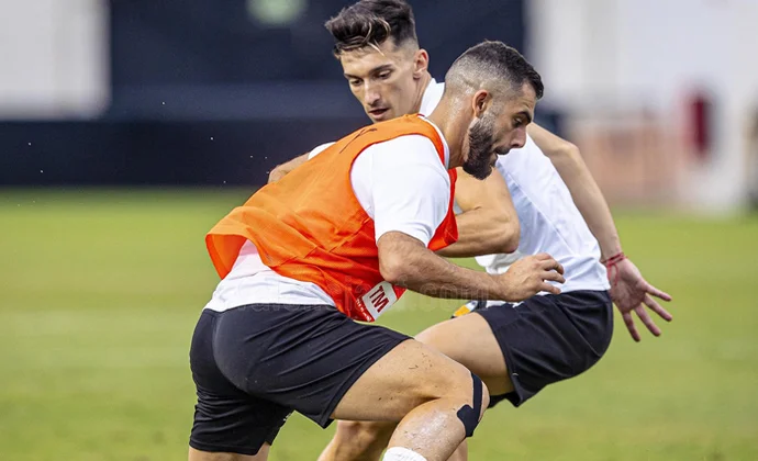 Hugo Duro sigue al margen del grupo este miércoles