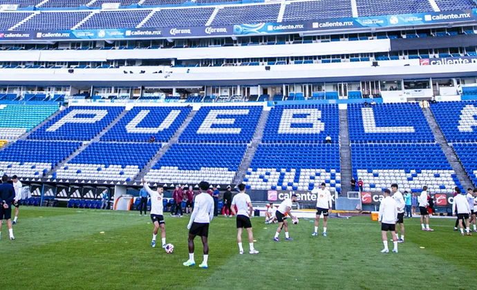 El Valencia se ejercitó en Puebla para terminar de preparar el amistoso