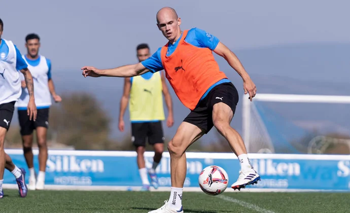 Luis García sigue pendiente de Sedlar, con Rebbach y Guridi recuperados