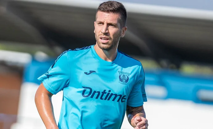Tapia y Nastasic empiezan la semana con el grupo. Haller con limitaciones