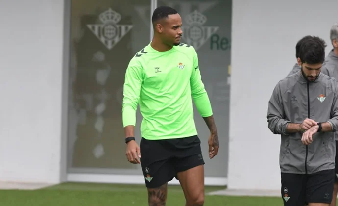 Natan repite con el grupo, Marc Roca sigue sin aparecer y Chimy se ausenta