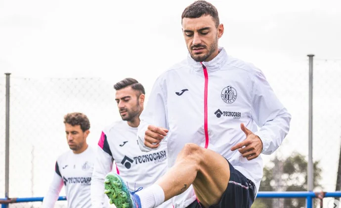 El Getafe se ejercitó este jueves con Djené y Alderete