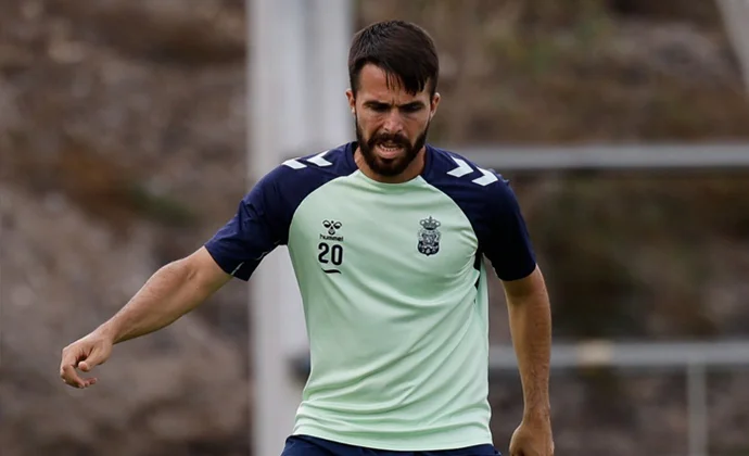 Sandro, Fabio Silva y Essugo, al margen este jueves en Barranco Seco