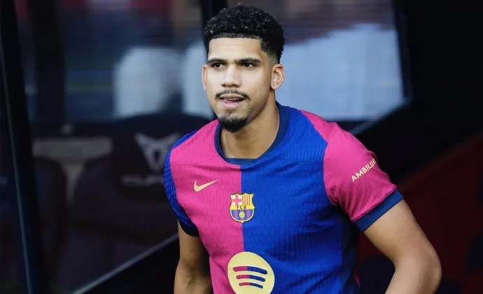 Ronald Araujo entra en el último mes de su recuperación