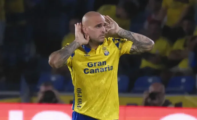 Sandro recae de su lesión y tiene muy complicado llegar al lunes