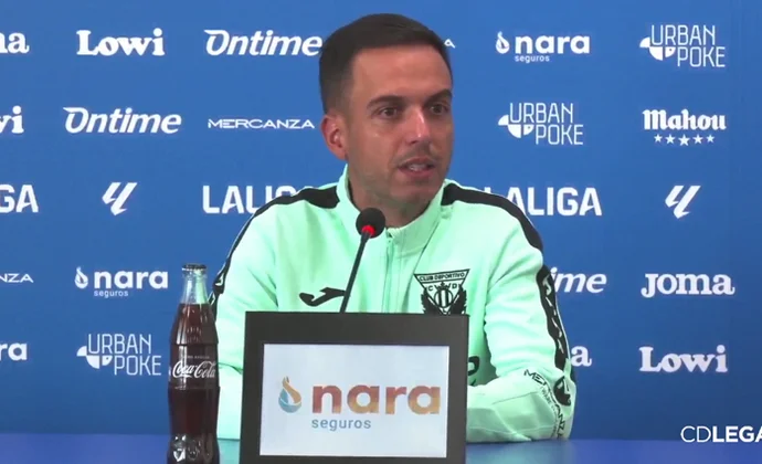 Borja Jiménez, sobre Raba, Haller, el sistema en rombo y el partido contra el Atlético