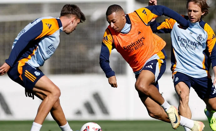 Valverde vuelve al grupo y Ancelotti solo tiene tres bajas