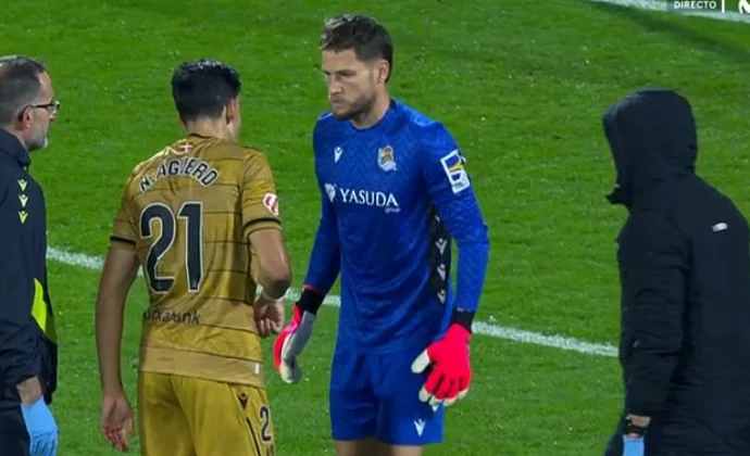 Remiro y Barrenetxea serán revisados de sus molestias mañana