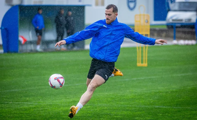 Antonio Blanco se prueba con el grupo y Sedlar está descartado