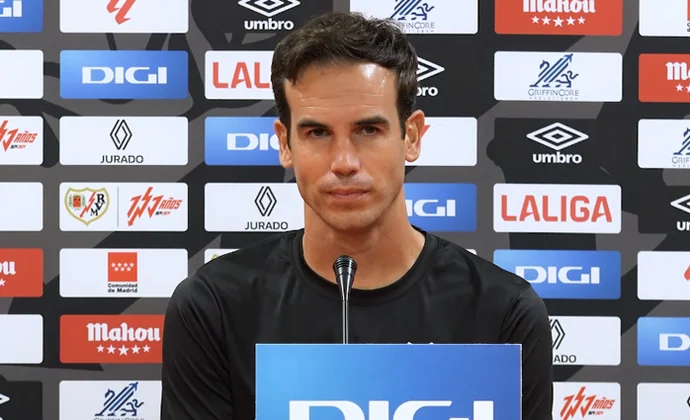 Íñigo Pérez, sobre Mumin, James, Espino, Montiel, Aridane y el Alavés