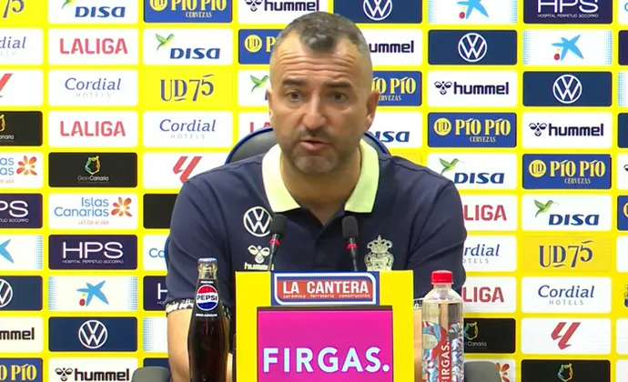 Diego Martínez, sobre Januzaj, Mármol, Iván Gil, Marvin, las rotaciones y el Ontiñena