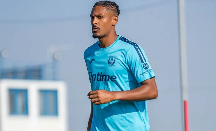 Parte médico oficial de Dmitrovic y Haller, bajas para la Copa y dudas para la J12