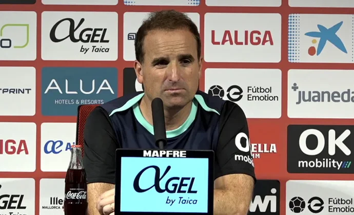 Arrasate avisa que puede haber cambios y habla de Morlanes, Samu, Asano, Llabrés, el sistema y el Alavés