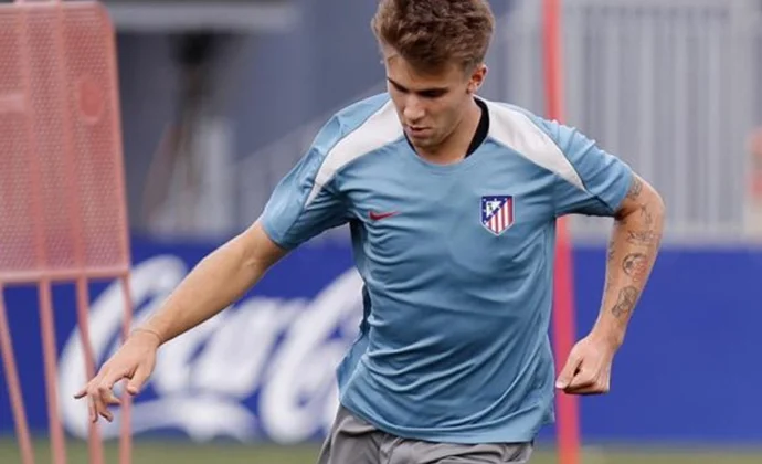 Barrios y Lenglet entrenan con el grupo y apuntan al alta médica