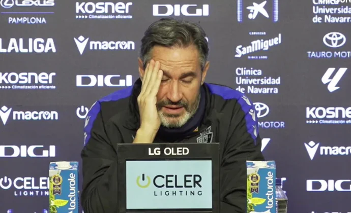 Vicente Moreno, derrumbado, cree que la jornada debía haberse suspendido