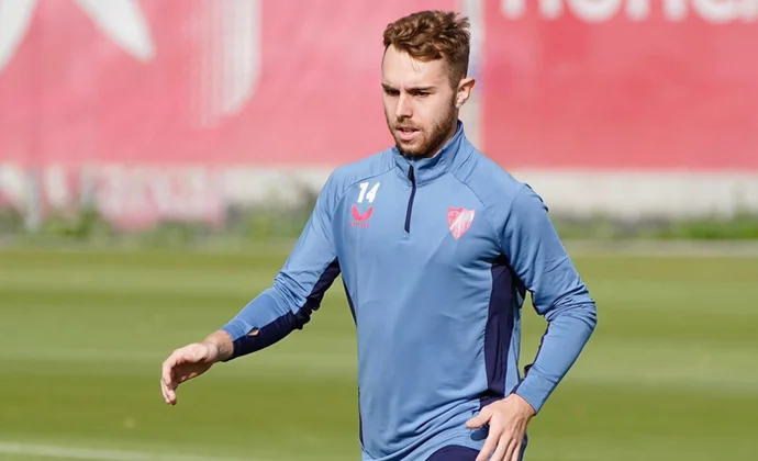 Peque vuelve al grupo y Saúl ya pisa césped