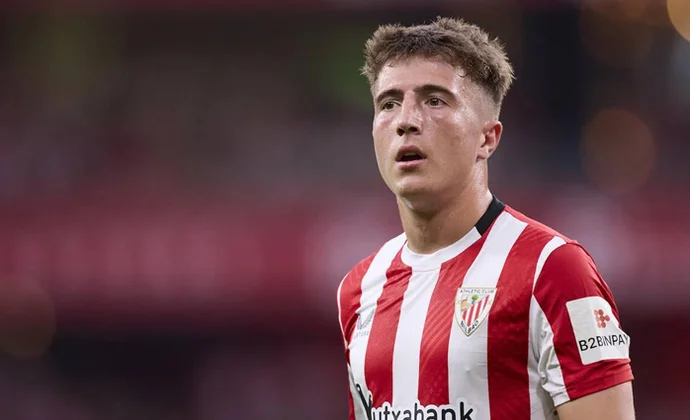 Jauregizar y Guruzeta se caen del once y de la convocatoria a última hora por molestias