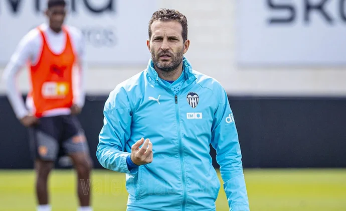 Caufriez vuelve al grupo. Almeida e Iranzo siguen trabajando al margen