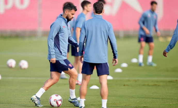 Suso entrena con el grupo e Idumbo Muzambo se ausenta para someterse a pruebas