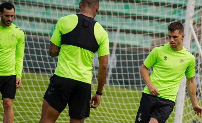 Llorente y Abde vuelven al grupo y Lo Celso repite