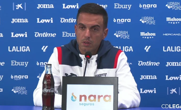 Borja Jiménez, sobre Brasanac, Neyou, Munir, Óscar, Javi Hernández, Raba, Haller, Sáenz, Diego, Dmitrovic y el Sevilla