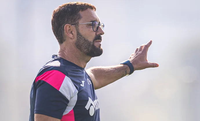 Yildirim completa otra sesión. Djené, Peter y Mayoral, al margen