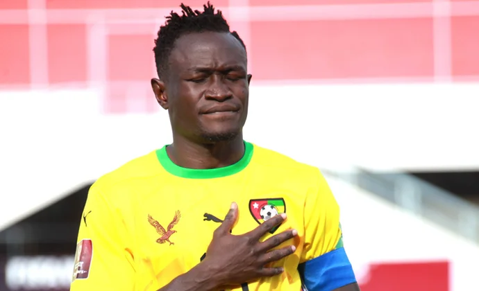 Alderete y Djené, citados por sus selecciones