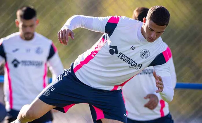 Mayoral, Djené y Alderete, bajas en la segunda sesión de la semana