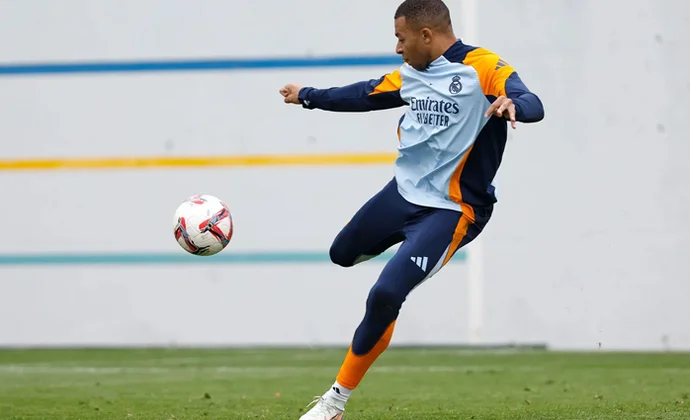 Tercera sesión de la semana en Valdebebas con Lucas y Courtois al margen del grupo