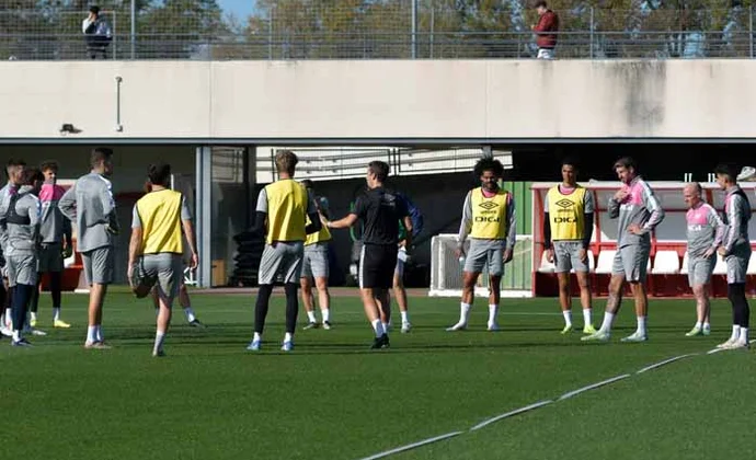 Espino y RDT inician la semana con el grupo y solo faltan los internacionales