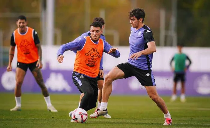 Kike Pérez y Kenedy vuelven al grupo y solo faltan los internacionales