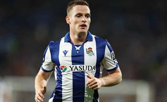 Sergio Gómez o repetir con el once que le ganó al Barcelona: la decisión de Imanol para el derbi