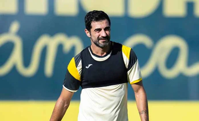 Pape Gueye sigue al margen y Femenia gestiona las cargas