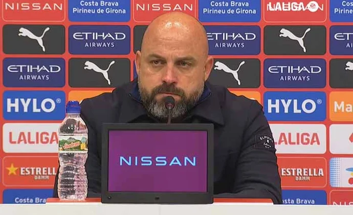 Manolo intenta explicar lo que ha fallado y reconoce el pésimo partido