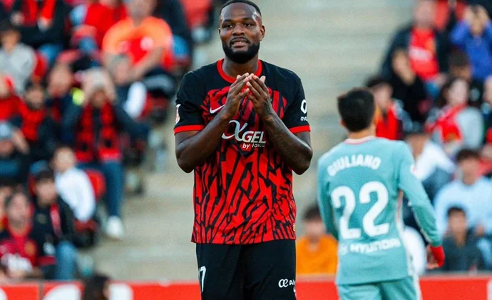 Optimismo con Larin para que pueda sustituir a Muriqi el viernes