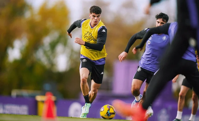 El Valladolid se ejercita con la enfermería vacía