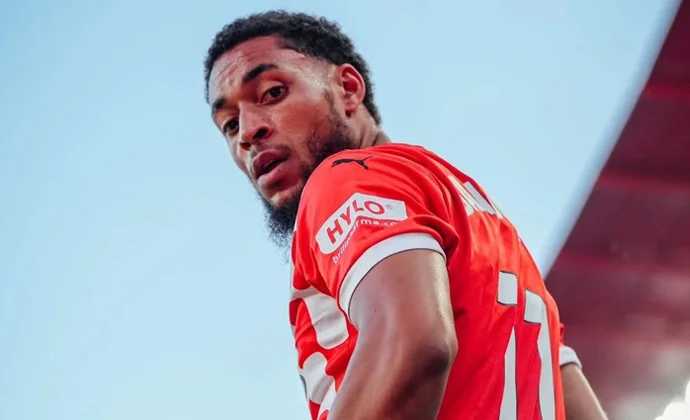 Danjuma no tiene cláusula del miedo y podrá jugar en Villarreal