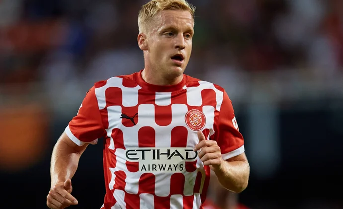 Van de Beek se cae del once de Champions por gastroenteritis y le sustituye Iván Martín