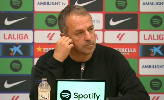 Flick analiza la mala dinámica del equipo y habla de Olmo y Pedri