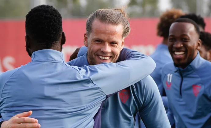 Nyland vuelve al grupo antes de recibir a Osasuna