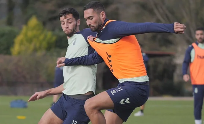 Januzaj no entrena al mismo ritmo por un golpe y no es seguro que juegue en Copa