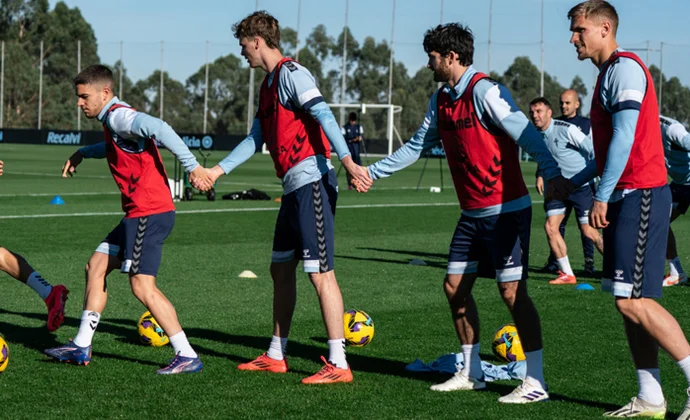 Jailson, Manquillo y Fer López completan un día más de trabajo al margen
