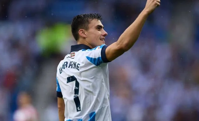 Barrenetxea y Zubimendi se quedan fuera de la lista contra el Dinamo por problemas físicos