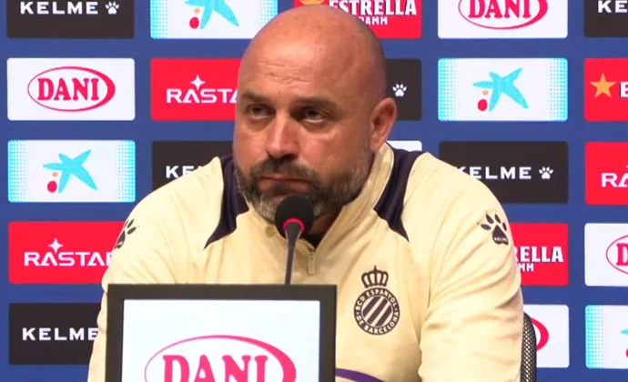 Manolo, sobre Calero, Gragera, Kral, Jofre, Omar, Budimir y Osasuna