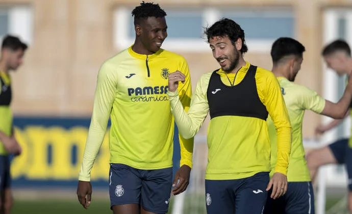 El Villarreal completa otra sesión sin los seis lesionados