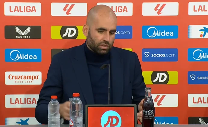 Giráldez cree que la derrota es injusta, lamenta las pérdidas de tiempo al final y habla de Navas y Ristic