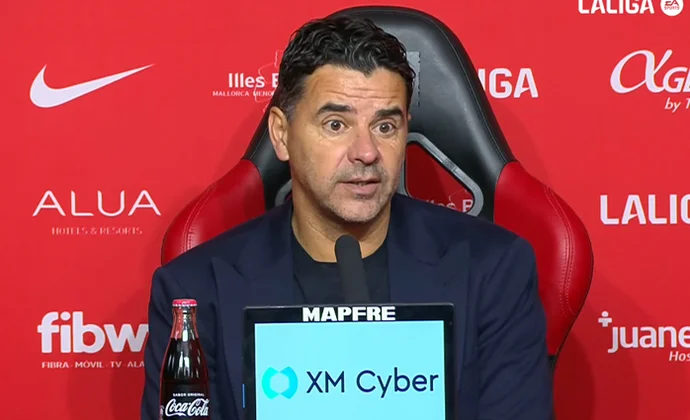 Míchel, muy autocrítico con su equipo, evita individualizar en Gazzaniga y Juanpe y opina de la expulsión de Muriqi
