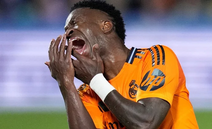 Ancelotti modifica el once filtrado y sienta a Vinicius