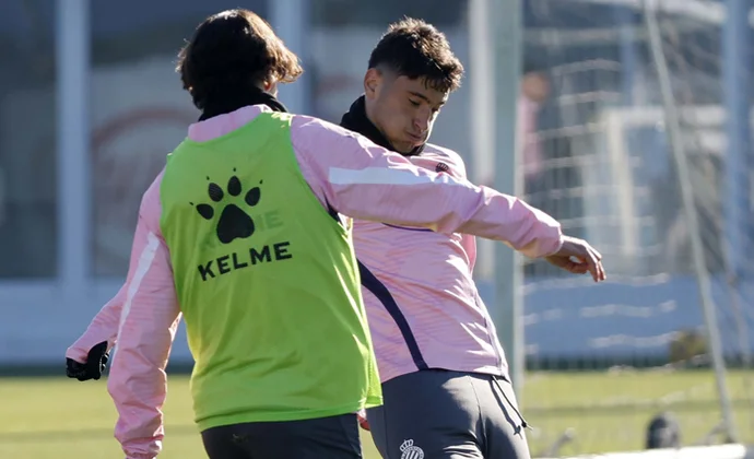 El Espanyol inicia la semana de trabajo con la única baja de Gragera