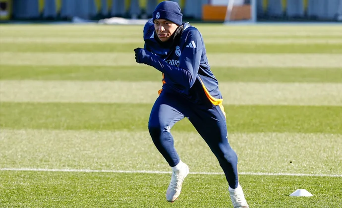 Mbappé hizo parte de la sesión con el grupo y Bellingham estuvo al margen